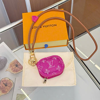 Kitlife Louis Vuitton Tune Key Holder and Bag Charm Pink Denim 8×6.5×3.5cm 