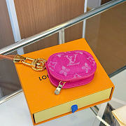 Kitlife Louis Vuitton Tune Key Holder and Bag Charm Pink Denim 8×6.5×3.5cm  - 6