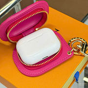 Kitlife Louis Vuitton Tune Key Holder and Bag Charm Pink Denim 8×6.5×3.5cm  - 4