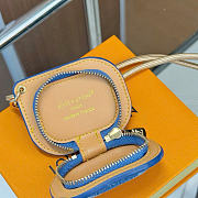 Kitlife Louis Vuitton Tune Key Holder and Bag Charm Blue Denim 8×6.5×3.5cm  - 3