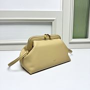 Kitlife Celine Small Doctor Pouch In Beige Supple Calfskin 27.5x15x14cm - 4