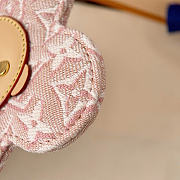 Kitlife Louis Vuitton Vivienne Bag Charm Embossed Pink M04278 - 6