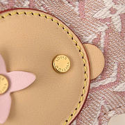 Kitlife Louis Vuitton Vivienne Bag Charm Embossed Pink M04278 - 4