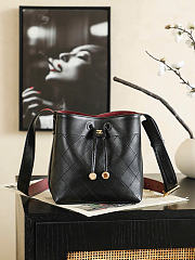 Kitlife Chanel Small Bucket Bag Black Calfskin & Gold-Tone Metal 18x18x10.5cm - 1