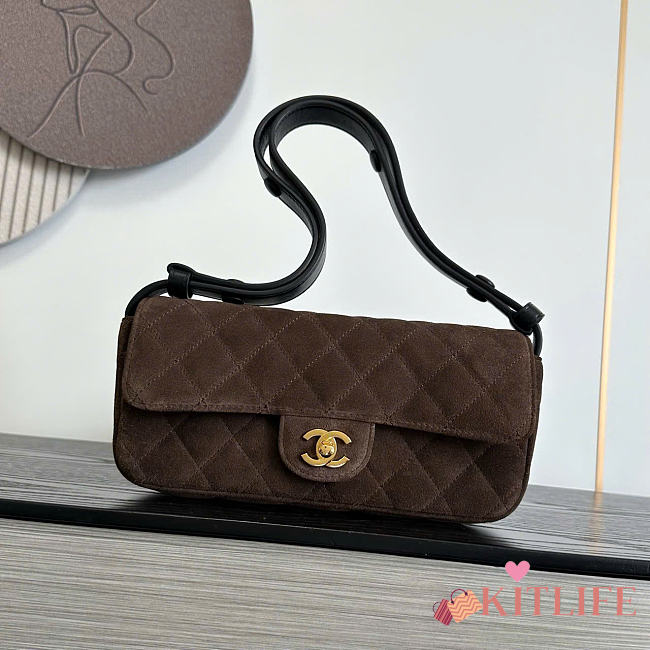 Kitlife Chanel 26B Baguette Shoulder Bag Dark Brown Suede 10x25x5cm - 1