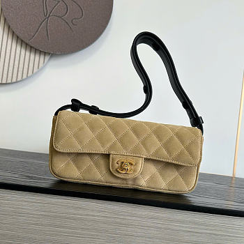 Kitlife Chanel 26B Baguette Shoulder Bag Beige Suede 10x25x5cm
