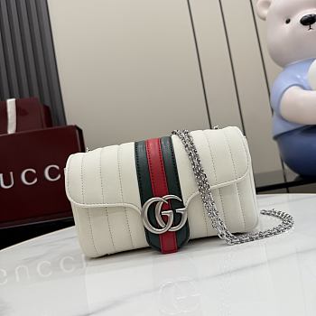 Kitlife Gucci Jetset GG Marmont Small Shoulder Bag White Vertical Matelassé Nappa Leather A006X1 20.5x11.5x6cm 