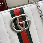 Kitlife Gucci GG Marmont Pouch With Strap White Vertical Matelassé Nappa Leather A006X2 26x13x1.5cm - 2