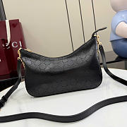 Kitlife Gucci Lady Lunetta Chain Small Shoulder Bag Black Soft Perforated GG Leather A0034B 24.5x15x5cm  - 4