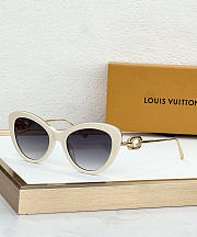 Kitlife Louis Vuitton Monogram Pearl Cat-eye Sunglasses  - 3