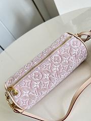 Kitlife Louis Vuitton Pochette Papillon Monogram Emblème Rose Ruban M29881 20 x 8.5 x 8.5 cm - 4
