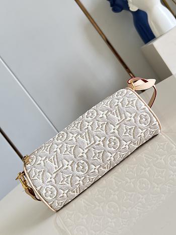 Kitlife Louis Vuitton Pochette Papillon Monogram Emblème Peuplier M29881 20 x 8.5 x 8.5 cm 