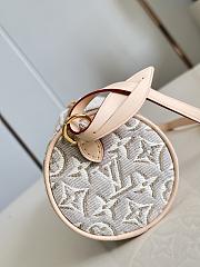 Kitlife Louis Vuitton Pochette Papillon Monogram Emblème Peuplier M29881 20 x 8.5 x 8.5 cm  - 2