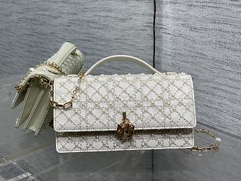 Kitlife Dior Miss Embroidered Beaded White Chain Bag M0997 21x11.5x4cm 