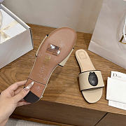Kitlife Dior Dioriviera Médaillon Slide Natural Embroidered Cotton and Black Calfskin  - 6