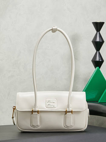 Kitlife Miu Miu Arcadie Leather Bag White 5BD282 24 x11.5x 5cm 