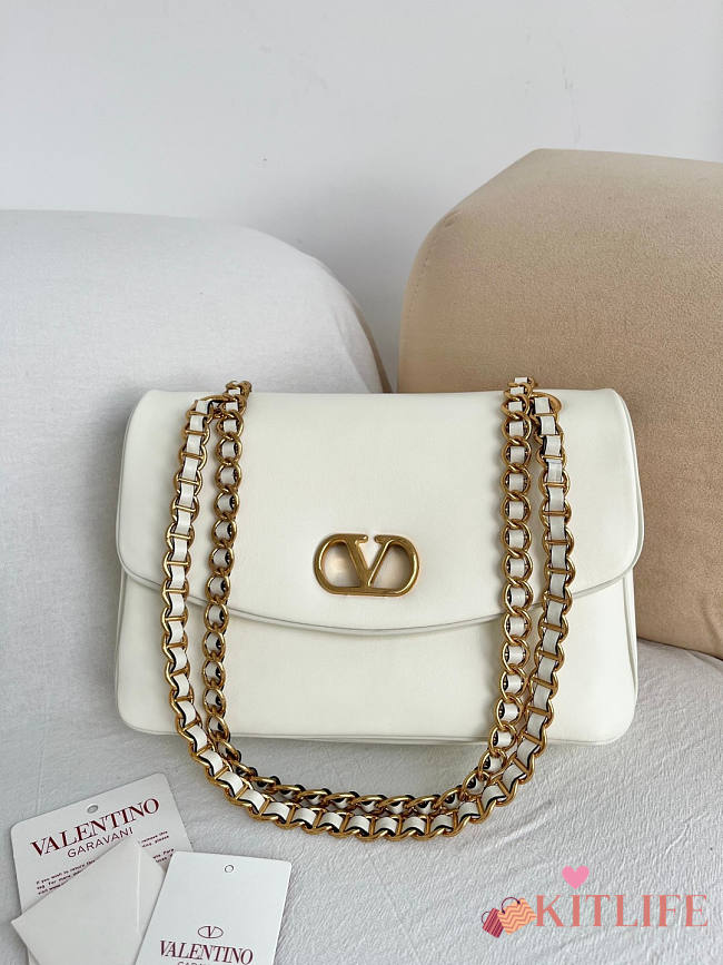 Kitlife Valentino Garavani Djuna Medium Chain Bag In White Nappa Leather 26.5x17x7cm  - 1