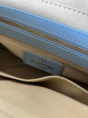 Kitlife Valentino Garavani Chelsea Re Flap Bag Beige Canvas & Blue 18x28x8cm - 5