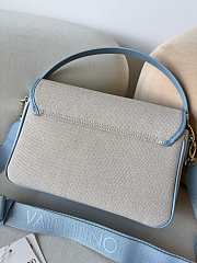 Kitlife Valentino Garavani Chelsea Re Flap Bag Beige Canvas & Blue 18x28x8cm - 4