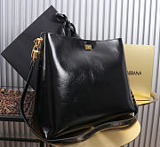 Kitlife Dolce & Gabbana Large Vittoria Calfskin Shoulder Bag Black 40x12x30cm  - 4