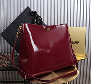 Kitlife Dolce & Gabbana Large Vittoria Calfskin Shoulder Bag Red 40x12x30cm  - 2