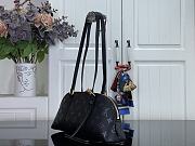 Kitlife Louis Vuitton Squire East-West Shoulder Bag Black M3A167 29x14x8cm - 4