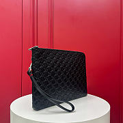 Kitlife Gucci GG Emblem Medium Pouch Black ‎850223 30x22x2.5cm  - 6