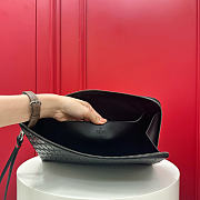 Kitlife Gucci GG Emblem Medium Pouch Black ‎850223 30x22x2.5cm  - 3