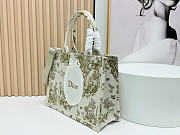 Kitlife Dior Dioriviera Medium Dior Book Tote with Strap Beige Multicolor Toile de Jouy Floral Garden Embroidery and White Dior Médaillon 36x27.5x16.5cm - 6
