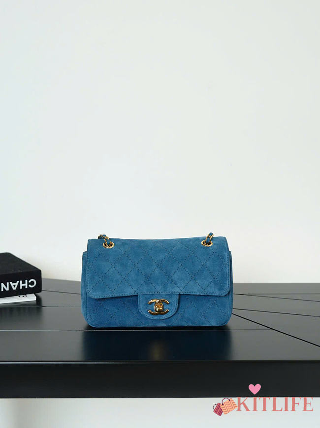 Kitlife Chanel Suede Calfskin Mini Souplissimo Mini Flap Bag Dark Blue 13x20x6cm - 1