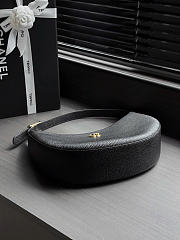 Kitlife Chanel Hobo Handbag Black Tanned Calfskin & Gold-tone Metal AS6570 21x30x9cm - 4