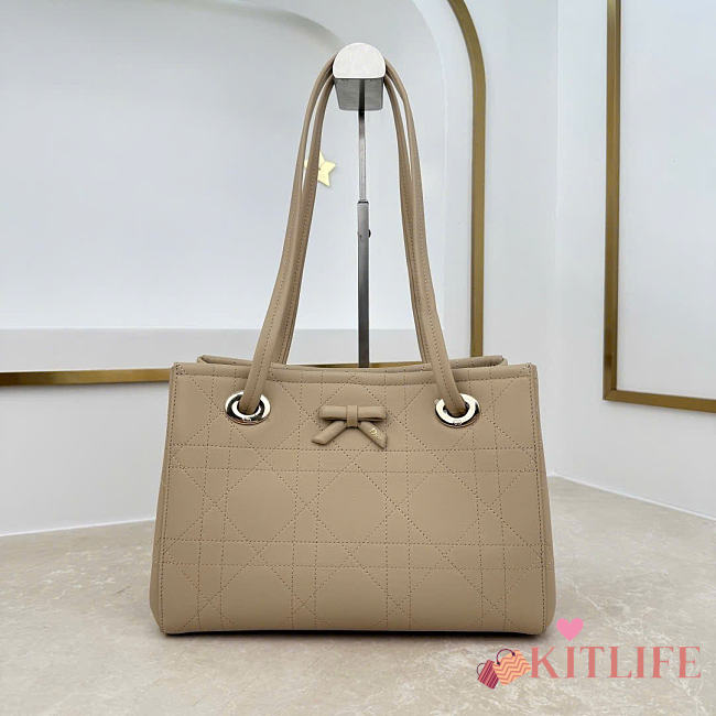Kitlife Dior Small Shopping Bag Beige Leather M1410 27x19x13.5cm - 1