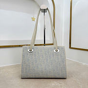 Kitlife Dior Small Shopping Bag White & Light Blue Oblique M1410 27x19x13.5cm  - 6