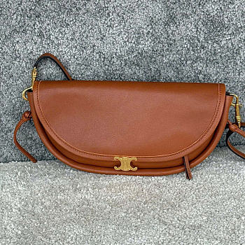 Kitlife Celine Soft Triomphe Little Halfmoon Bag In Brown Lambskin L10373 25x13x5cm