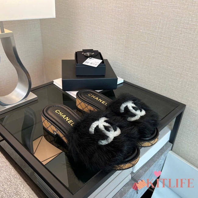 Kitlife Chanel 26A Fur Slides Black - 1