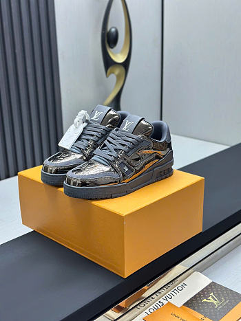 Kitlife Louis Vuitton Trainer Sneaker Gray Patent Leather