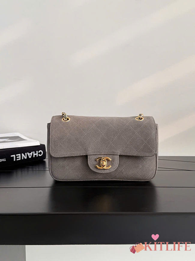 Kitlife Chanel Maxi Mini Flap Bag Gray Suede AS6573 13x20x6cm - 1