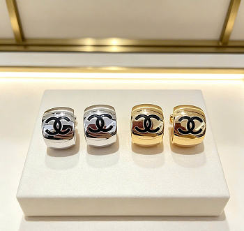 Kitlife Chanel Vintage Double-C Stud Earrings Silver / Gold