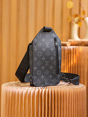 Kitlife Louis Vuitton Saumur Slingbag - M45912 - 13 x 18 x 3.5 cm - 2