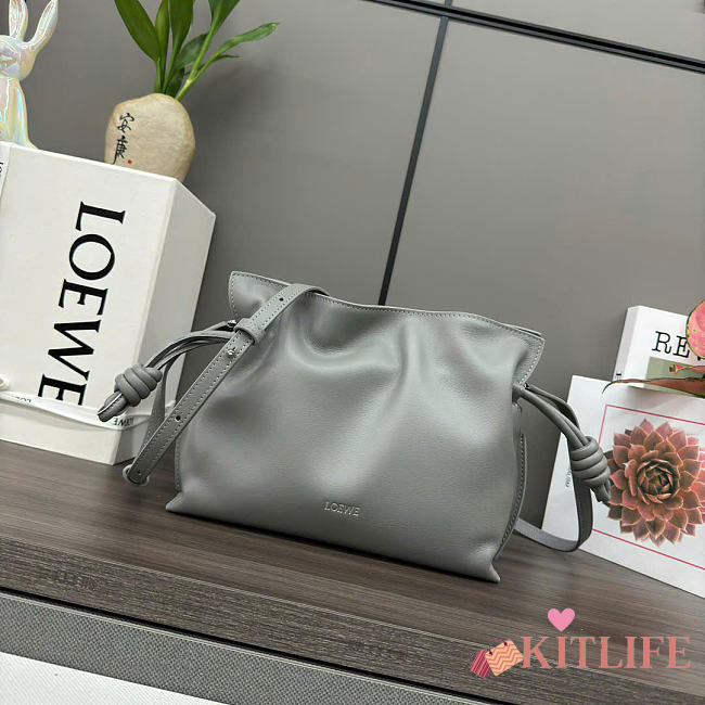 Kitlife Loewe Flamenco Clutch in Gray Nappa Calfskin 262355 23x18x9cm - 1