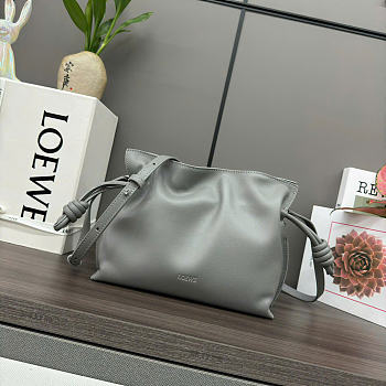 Kitlife Loewe Flamenco Clutch in Gray Nappa Calfskin 262355 23x18x9cm