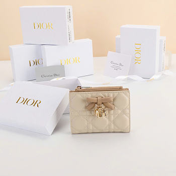 Kitlife Dior Qixi Lady Dahlia Wallet Two-Tone Beige Cannage Lambskin 12×9×2cm
