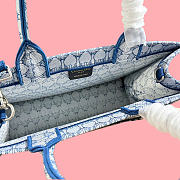 Kitlife Dior Qixi Medium Book Tote with Strap Blue Dior Colibri Embroidery and Dior Médaillon 36x27.5x16.5cm - 4