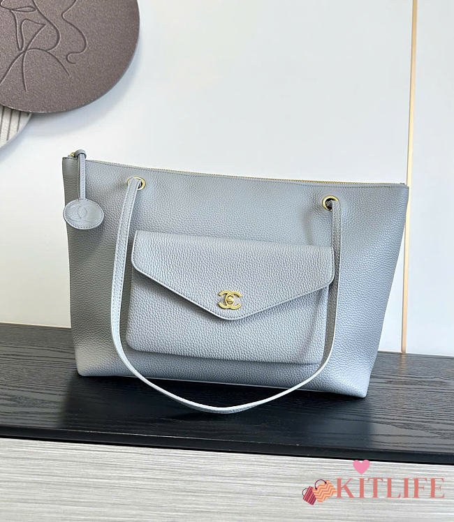 Kitlife Chanel Clair CC Front Pocket Chain Tote Bag Light Gray 22x35x11cm - 1