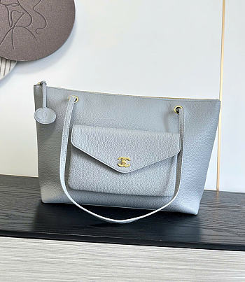 Kitlife Chanel Clair CC Front Pocket Chain Tote Bag Light Gray 22x35x11cm