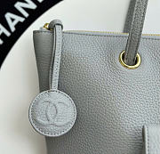 Kitlife Chanel Clair CC Front Pocket Chain Tote Bag Light Gray 22x35x11cm - 4