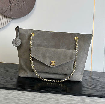 Kitlife Chanel Clair CC Front Pocket Chain Tote Bag Gray Suede 22x35x11cm