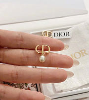 Kitlife Dior Petit CD Earrings Gold-Finish Metal and White Resin Pearls  - 6