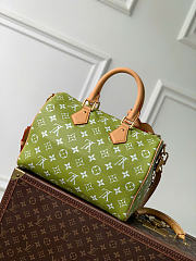 Kitlife Louis Vuitton Speedy P9 Bandoulière 25 Reversible Bag Green & White M2A408 32x22.5x18cm  - 4