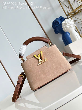 Kitlife Louis Vuitton Capucines Mini Bag Beige Calfskin Suede Leather M29612 21x13.6x8cm